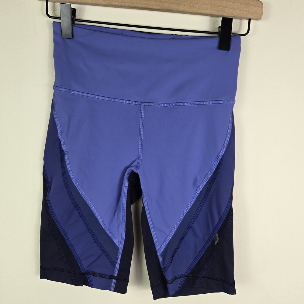 Lululemon Womens Shorts 4 Blue Color Me Ombre 8.5" Inseam Biker Pants
